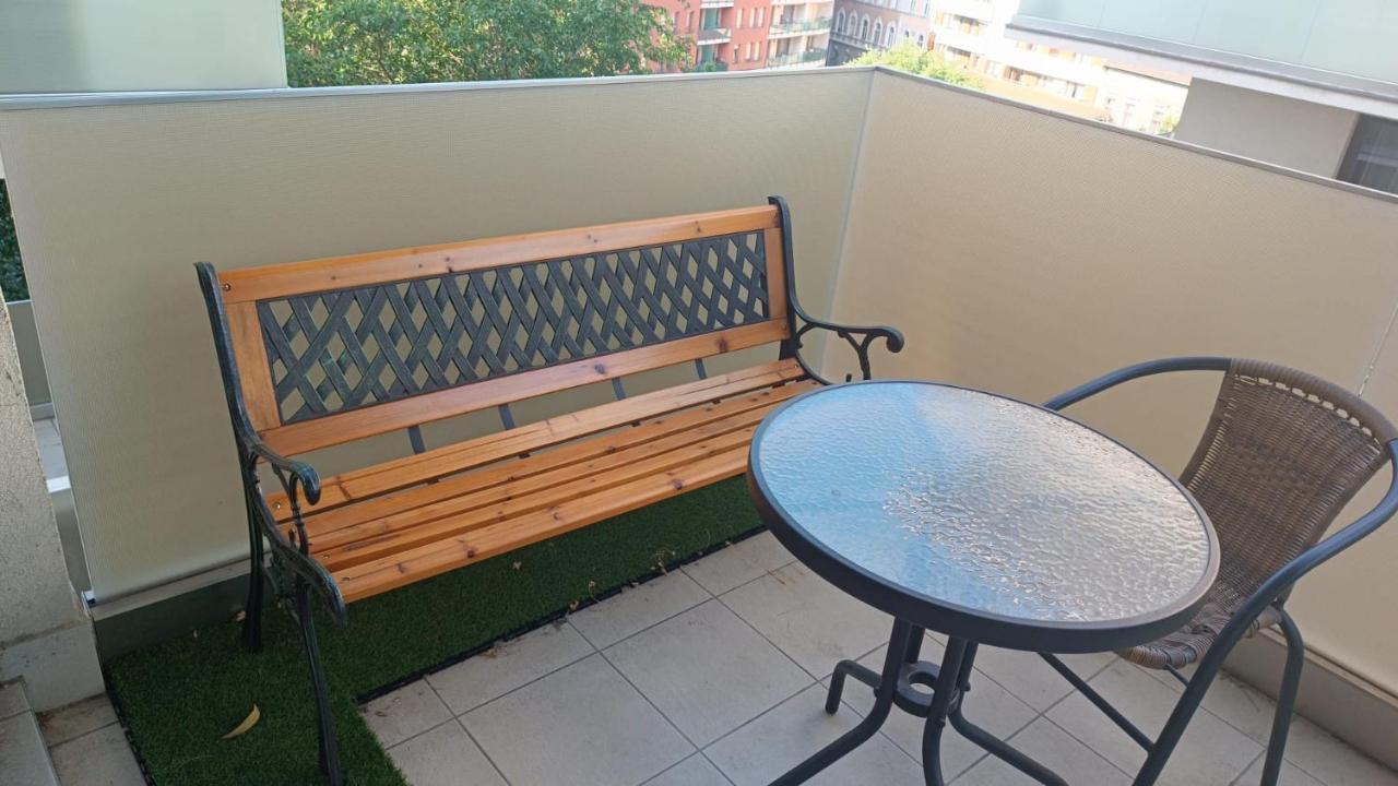 Aqcomel Apartament Budapesta